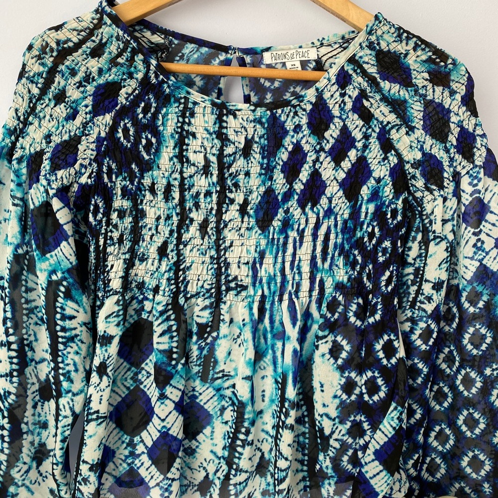 Tie-Dye Bell Sleeve Blouse 🌊